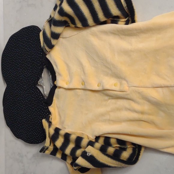 First Moments Babies Bumblebee Bodysuit Onesie Dress Up Halloween Costume 6/9M - Picture 6 of 11